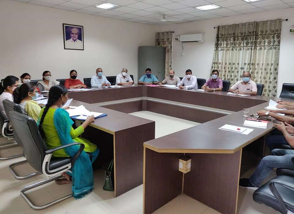 कॉलेज की आंतरिक गुणवत्ता प्रकोष्ठ (आई.क्यू.ए.सी.) एवं नैक प्रकोष्ठ की संयुक्त बैठक का आयोजन
