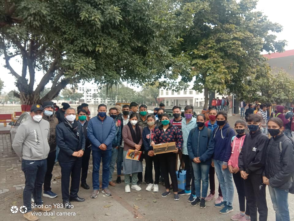एन,एस.एस. एवं एन.सी.सी. के सहयोग से कॉलेज में शत प्रतिशत वैक्सीनेशन का लक्ष्य प्राप्त करने के लिए मोबाइल वैक्सीनेशन कैम्प लगाया गया