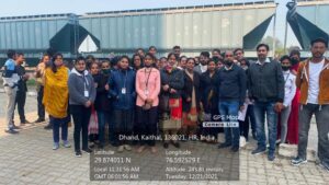सांध्यकालीन सत्र के अर्थशास्त्र विभाग के विद्यार्थीयों  द्वारा शैक्षणिक भ्रमण